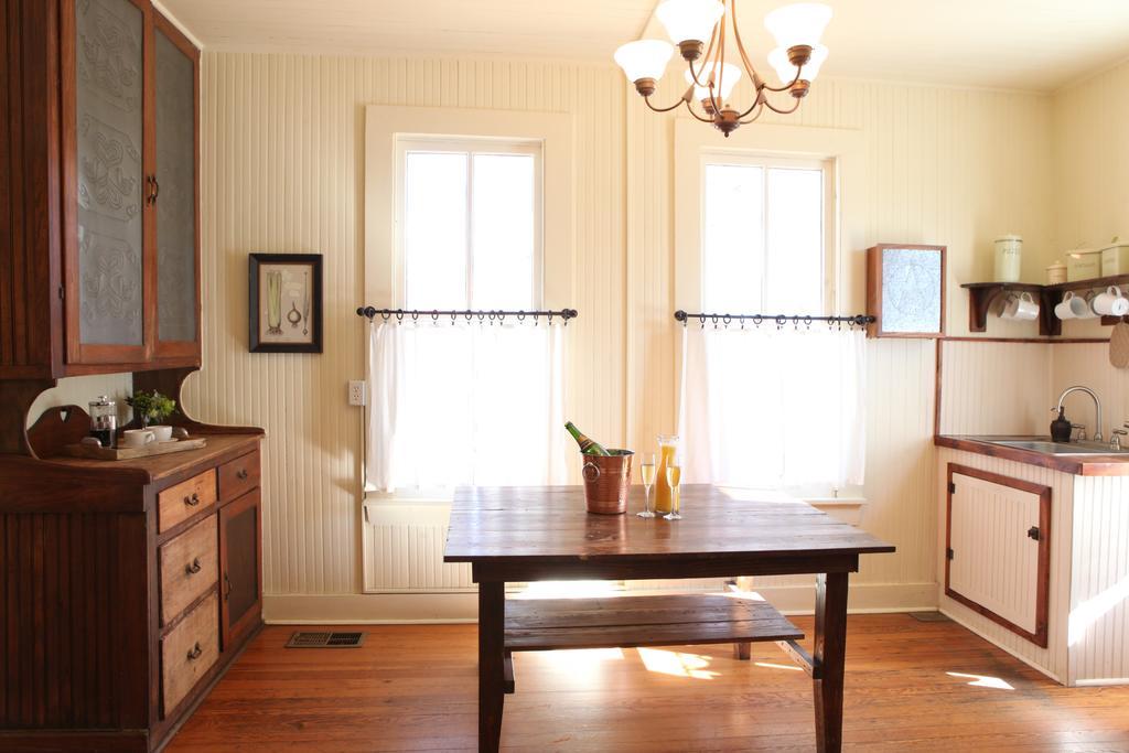 Bed and Breakfast Hoffman Haus à Fredericksburg Extérieur photo