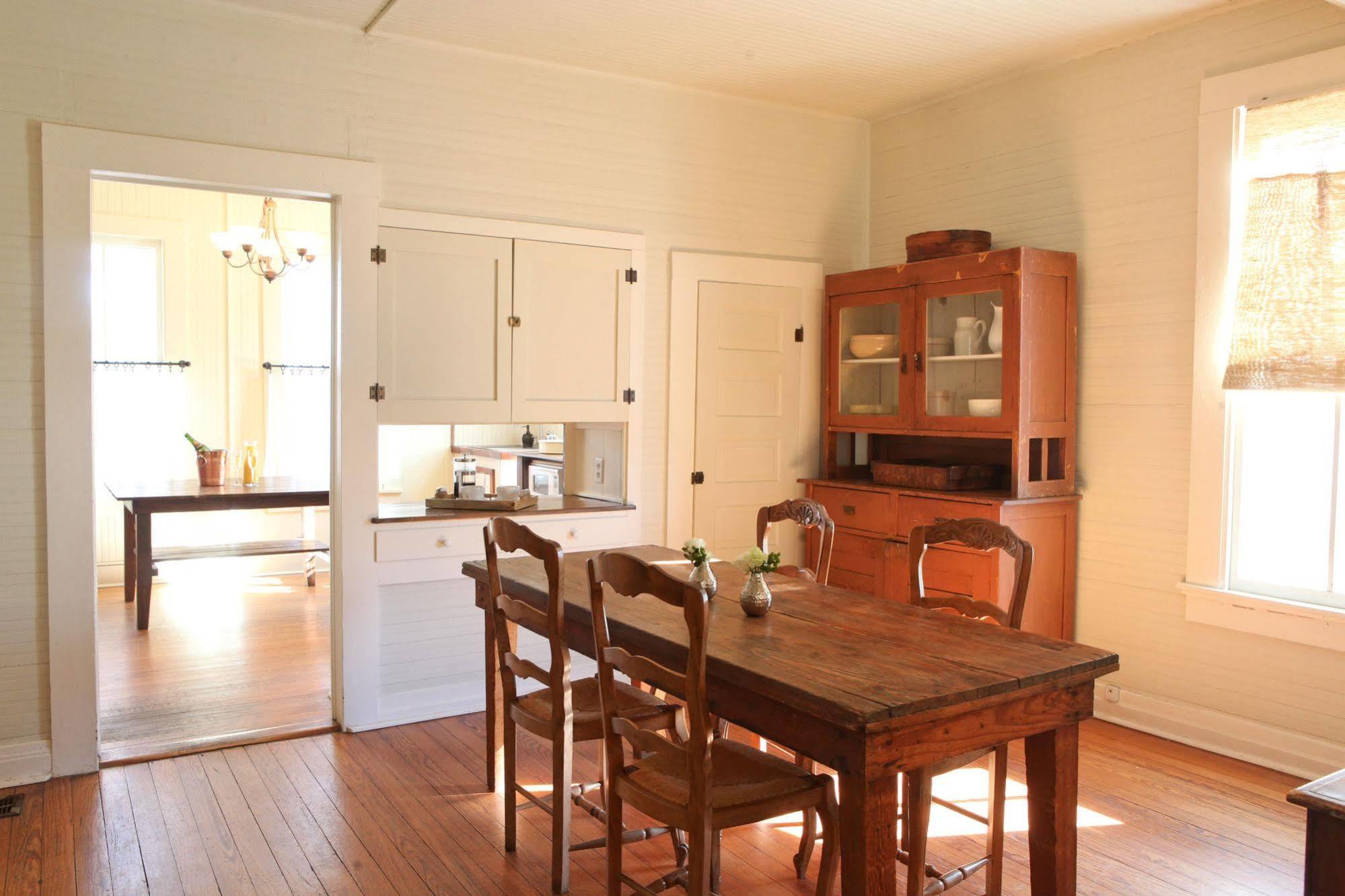 Bed and Breakfast Hoffman Haus à Fredericksburg Extérieur photo
