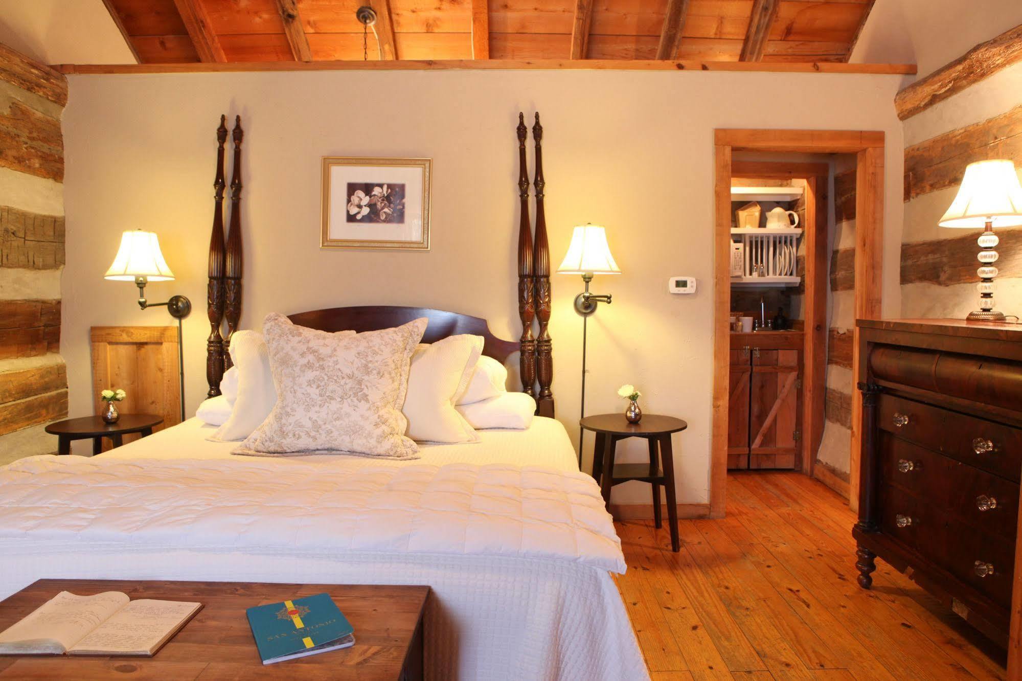 Bed and Breakfast Hoffman Haus à Fredericksburg Extérieur photo